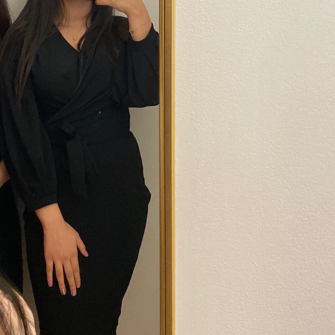 Svart midiklänning - 91