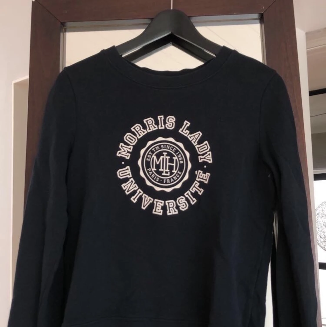 Mörkblå tröja från Morris