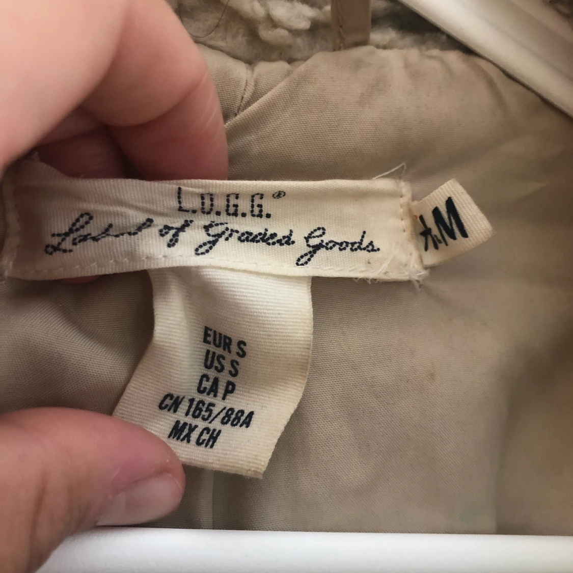 H&m beige fluffig höstkappa - 91