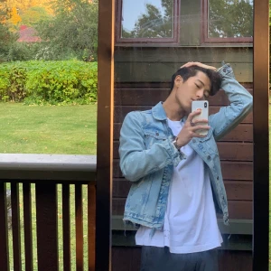 Jeansjacka S - TOPMAN jeansjacka. Storlek Small/Medium-ish. Riktigt snygg med t.ex en hoodie under!