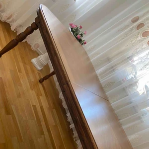  - Säljer bord med 6-stolar av en äkta ek. Buda över 500kr.. frågor, skriv priv..