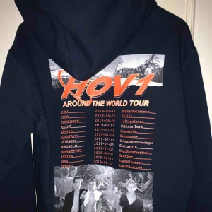  - Hov1 merch, Around the world tour Använd fåtal gånger Strl S