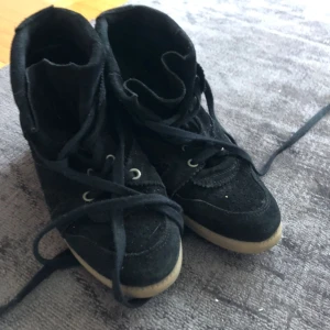  - Sneakers i storlek 39 ifrån pavement 