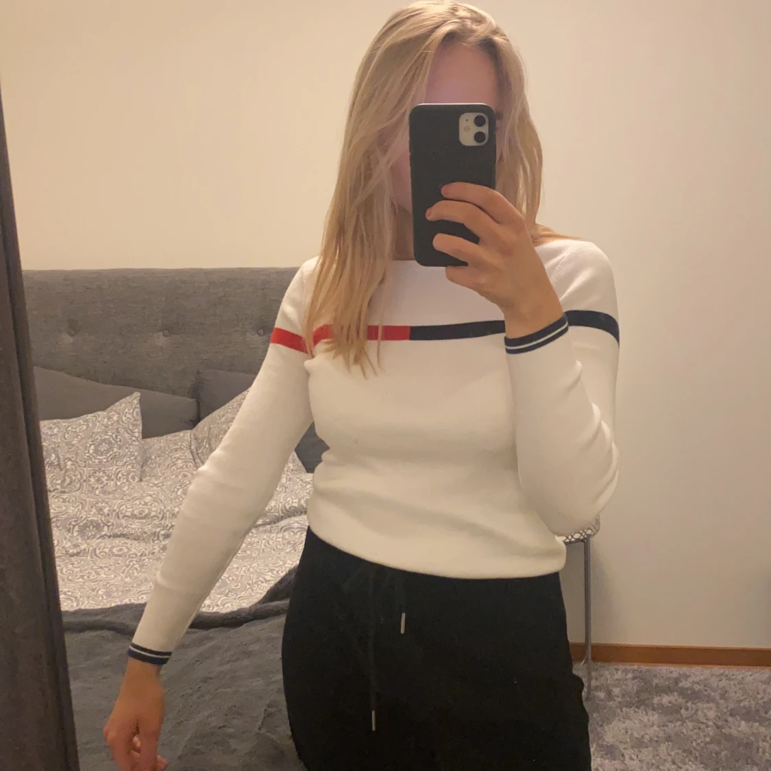 Tommy hilfiger tröja i storlek XS/S
