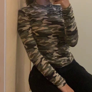 Militär/camouflage tröja❣️ - Långärmad, behaglig
