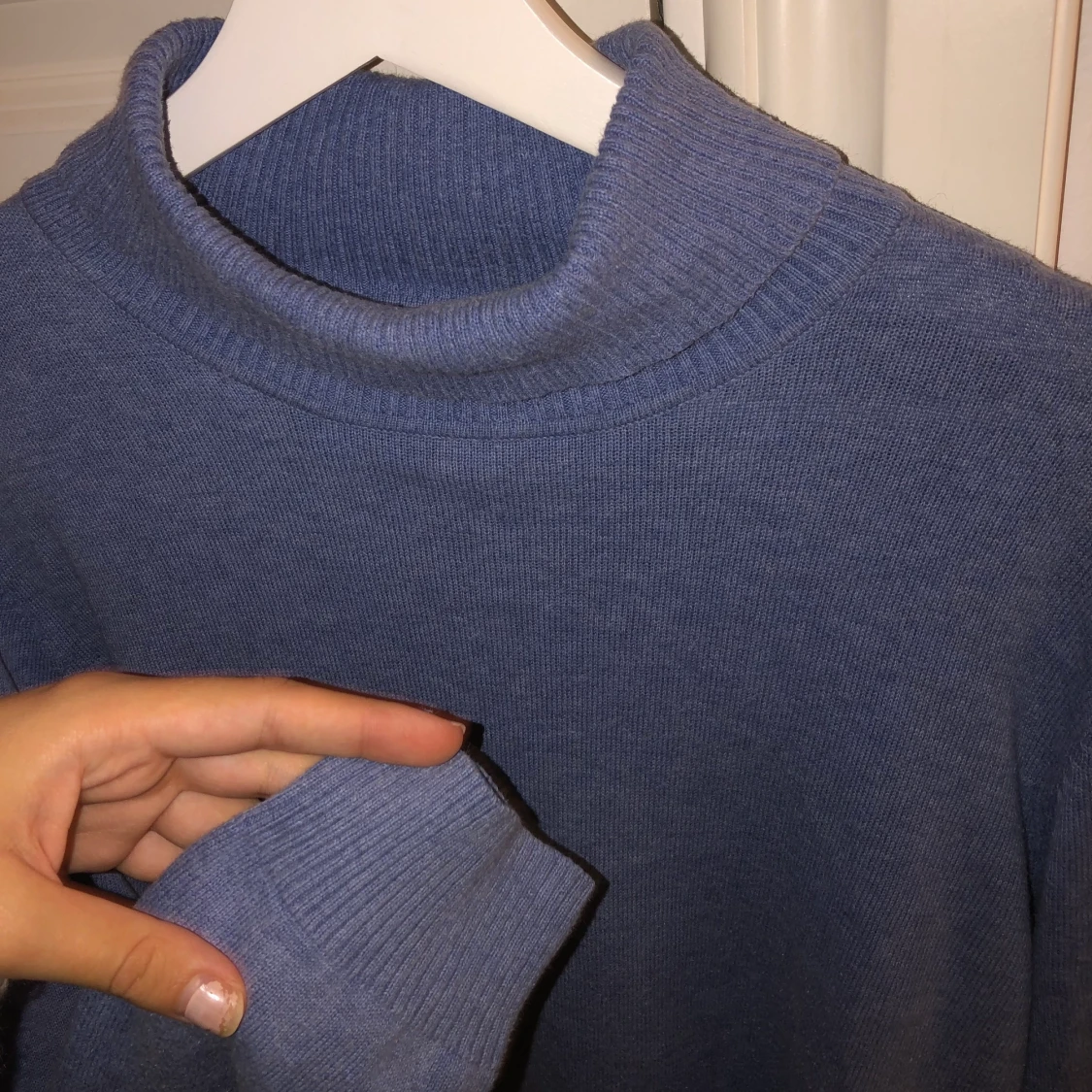Blå tröja  - 90