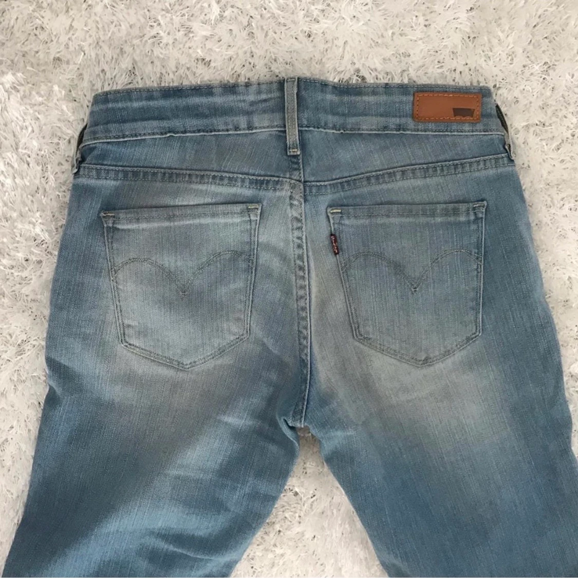 Levis Jeans - 90
