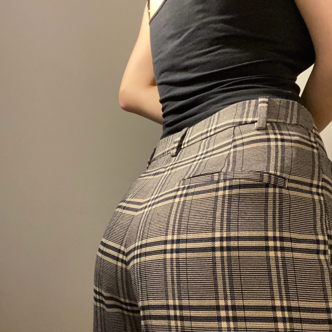 Utsvängda rutiga byxor - 23