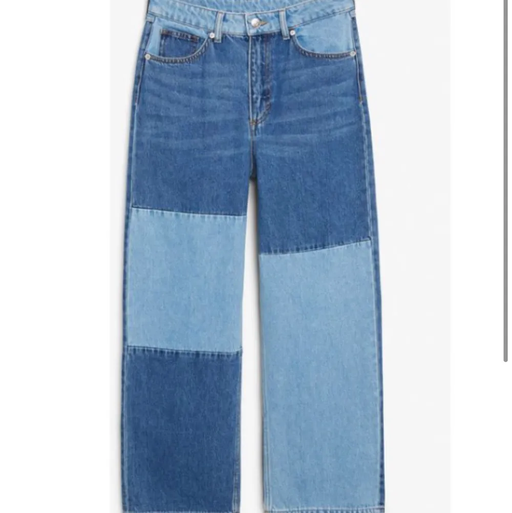 Säljer dessa jeans använda 1 gång i storlek 26. Säljer dem pågrund av att jag inte haft så mycket användning av dem. Säljer för 200kr. Nypris:400kr. Jeans & Byxor.
