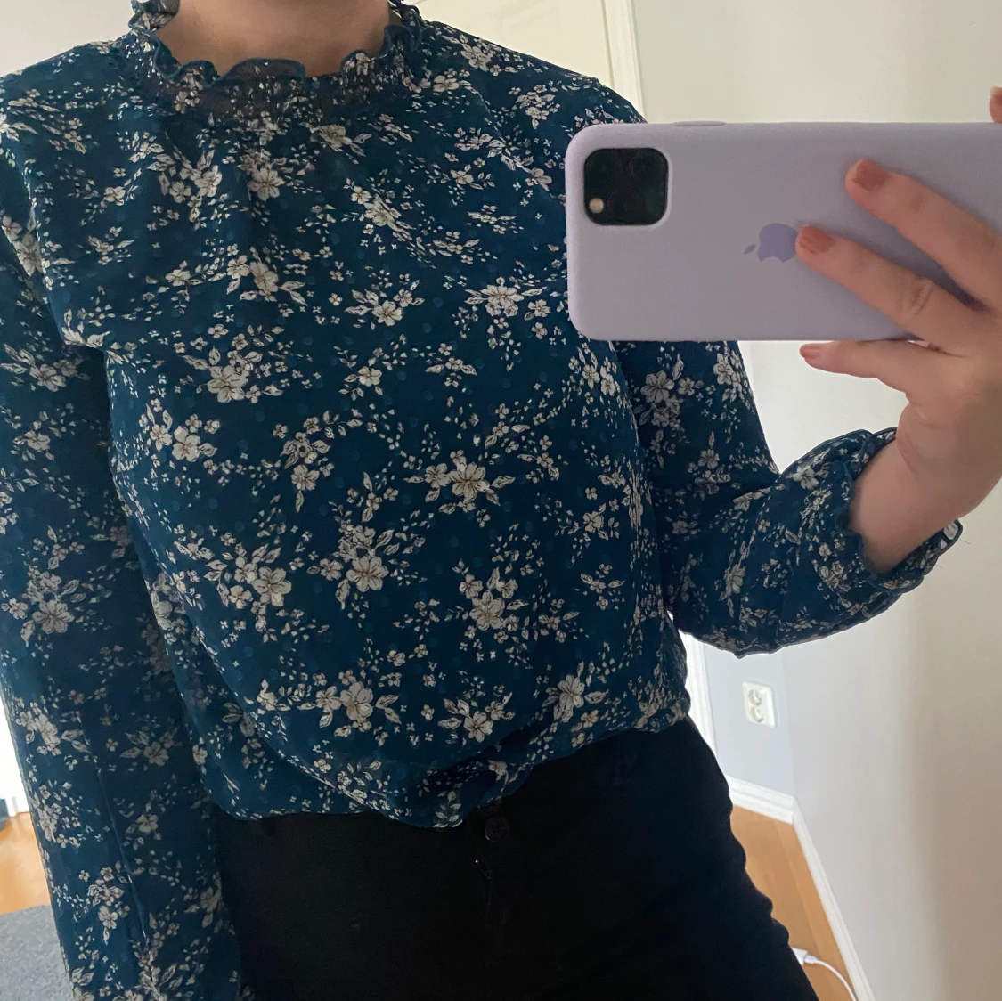 Blommig blus - 90