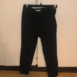 Kostymbyxor  - Kostymbyxor som sitter jättefint på!! 