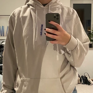 Hoodie - Hoodie köpt från herravdelningen på carlings för några år sedan!