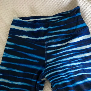 Nike tights - Snygga Nike 3/4 tights. Knappt använda.