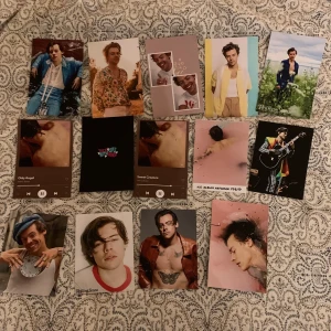 Harry styles - 14 bilder på Harry som tyvärr inte fick plats på min fotovägg:( budet ligger på 70 kr+ frakt🌻