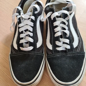 Strl 37  - Vans lite använda i bra skick 