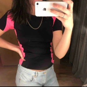  - Säljer denna super sköna träning t-shirten💓 köpare står för frakt💫