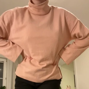 MYSIG POLOTRÖJA - Rosa polotröja i nyskick. 