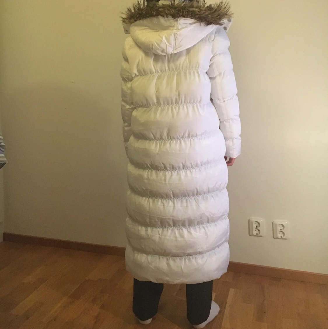 Lång vit puffer jacket  - 91