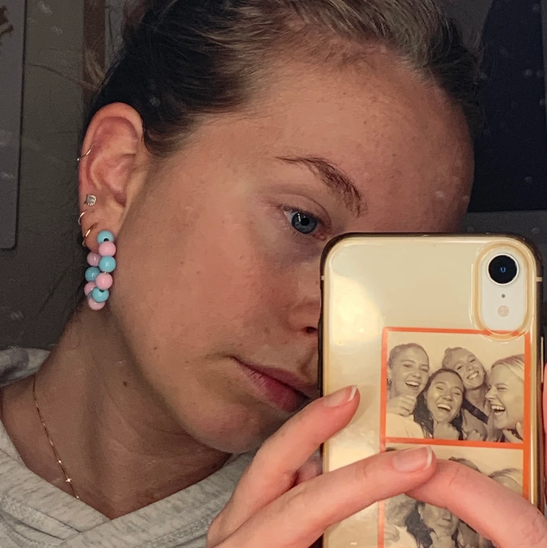 Stora hoops i pĂ€rlor đ