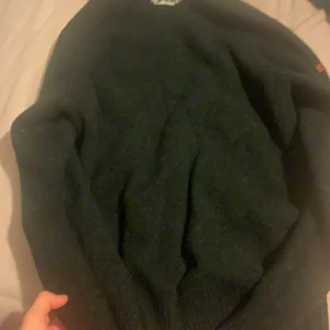 Ben sherman - En stickad grön tröja från Ben sherman. Fin tröja att ha. Skriv privat för intresse. 