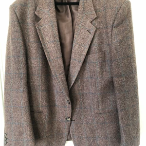 Vintage kavaj  - Oversized 70-tals kavaj! Beroende på din storlek kan den sitta oversized eller fitted, ni kan alltid be om mer bilder eller mått!