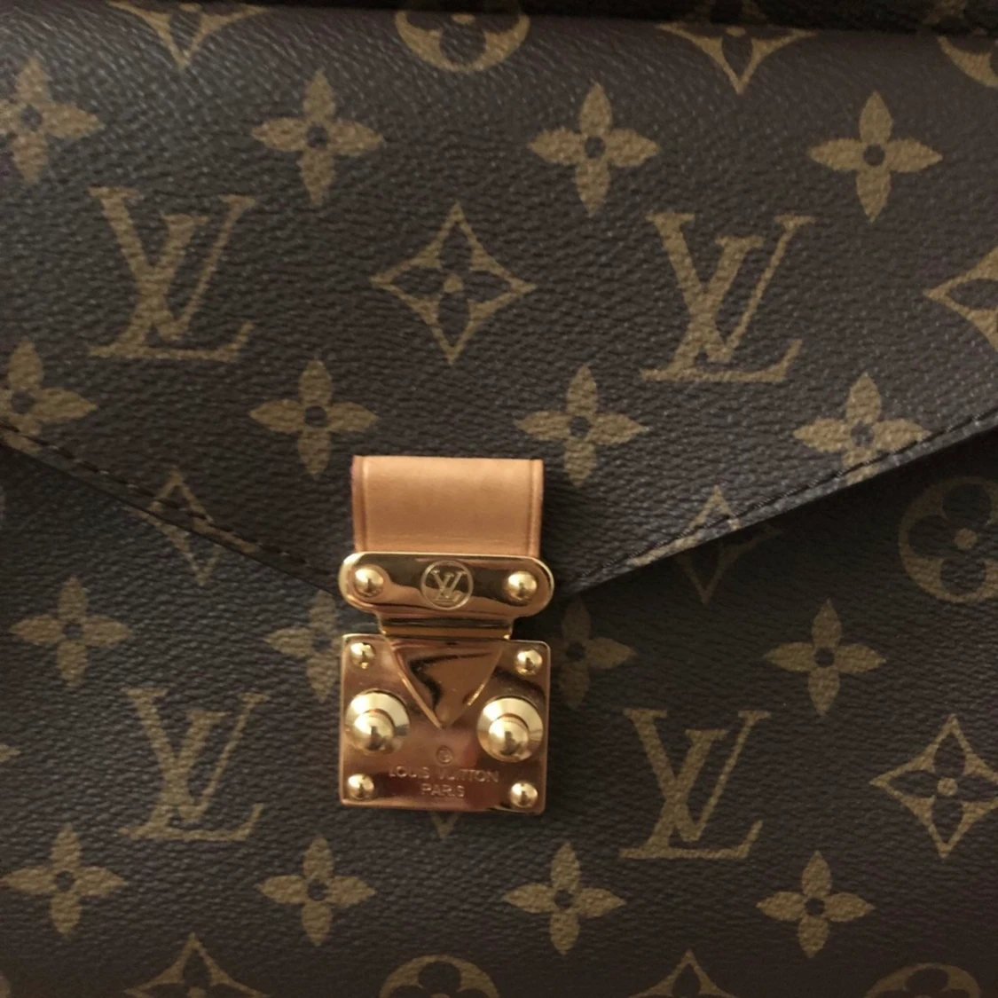 Äkta louis vuitton väska  - 91