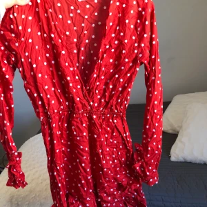 Klänning från Linn Ahlborgs kollention - Frakt tillkommer 📦