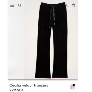 Cecilia velour trousers  - Säljer dessa populära mjukisbyxor från Gina tricot i storlek M. Ordinarie pris är 229kr. Frakten kostar 55 kr ☺️