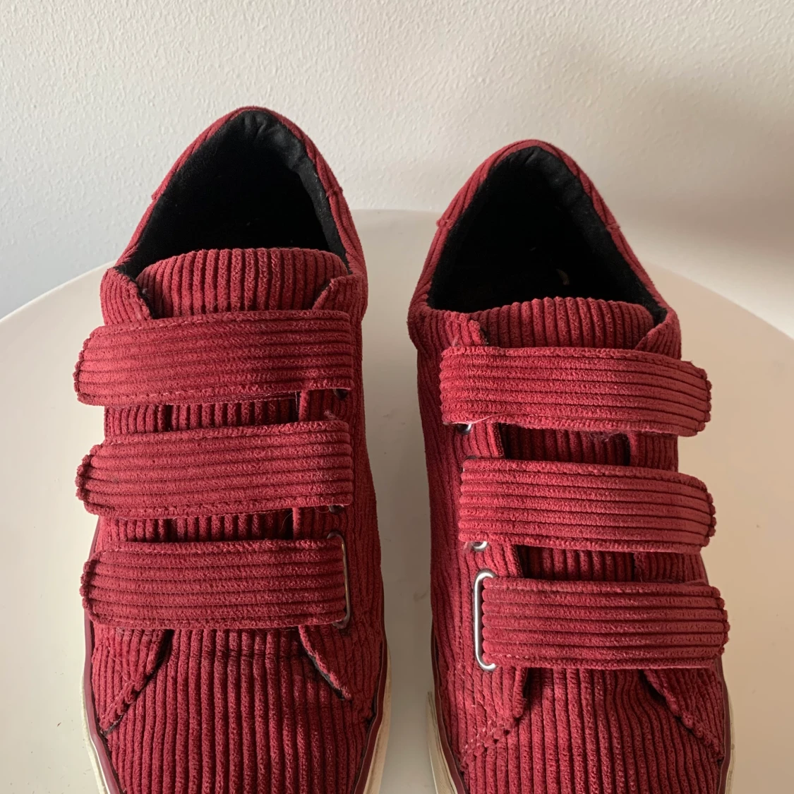 Kardborre skor i Manchester! 🖤💜 - 91