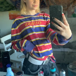 Guess tröja - Jättefin guesströja i fint skick!