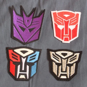 4 st tygmärken  - 4 stycken tygmärken  70kr inkl frakt! Skriv vid frågor 🔥