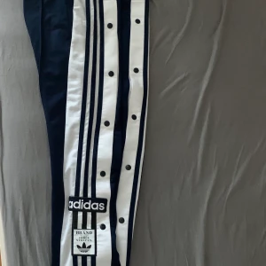 Adidas poper pants - I fin skick storlek M