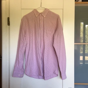  - Oanvänd Knowledge Cotton Apparel skjorta i storlek L slim fit