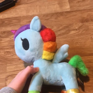 INTRESSEKOLL! - Intressekoll på min fina tokidoki häst!:) Budgivning !!