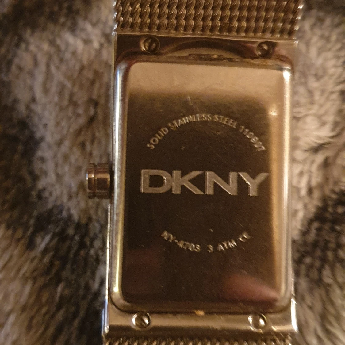 Klocka DKNY - 90