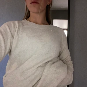 Vero moda - Supper gullig tröja ifrån Vero Moda, supper mysig och skön.