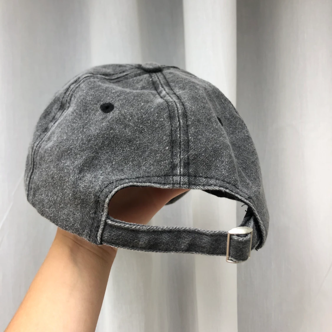 Vintage keps med rosa detaljer - 90