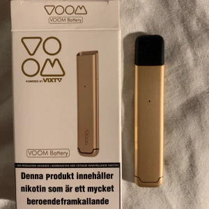 Vape/Juul - Säljer denna vape eftersom den inte används längre. Funkar som en Juul ungefär. Laddare finns med. 