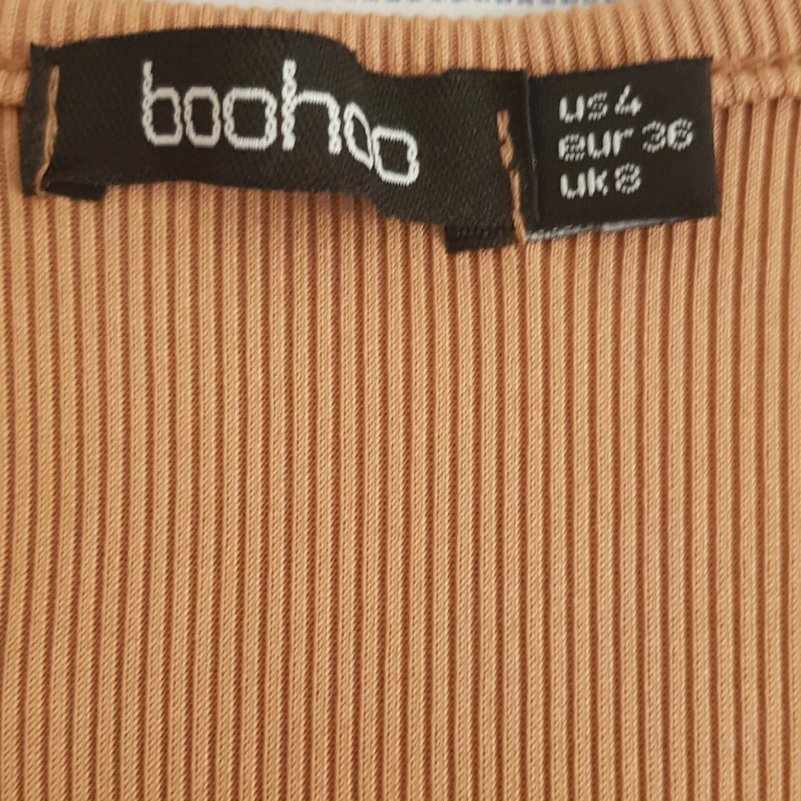 Ribbad tröja med knytning  - 91