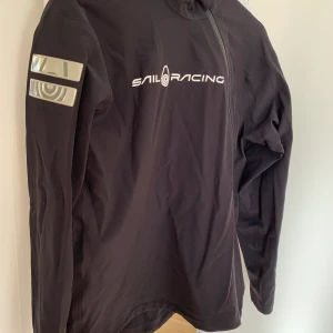 Sail racing - Vind och vattentät 