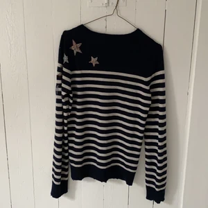 Zadig tröja - Intressekoll på min zadig tröja i Kashmir. Den finns inte kvar på zadigs hemsida eller i någon butik. Storlek M och 100% äkta kashmir❤️