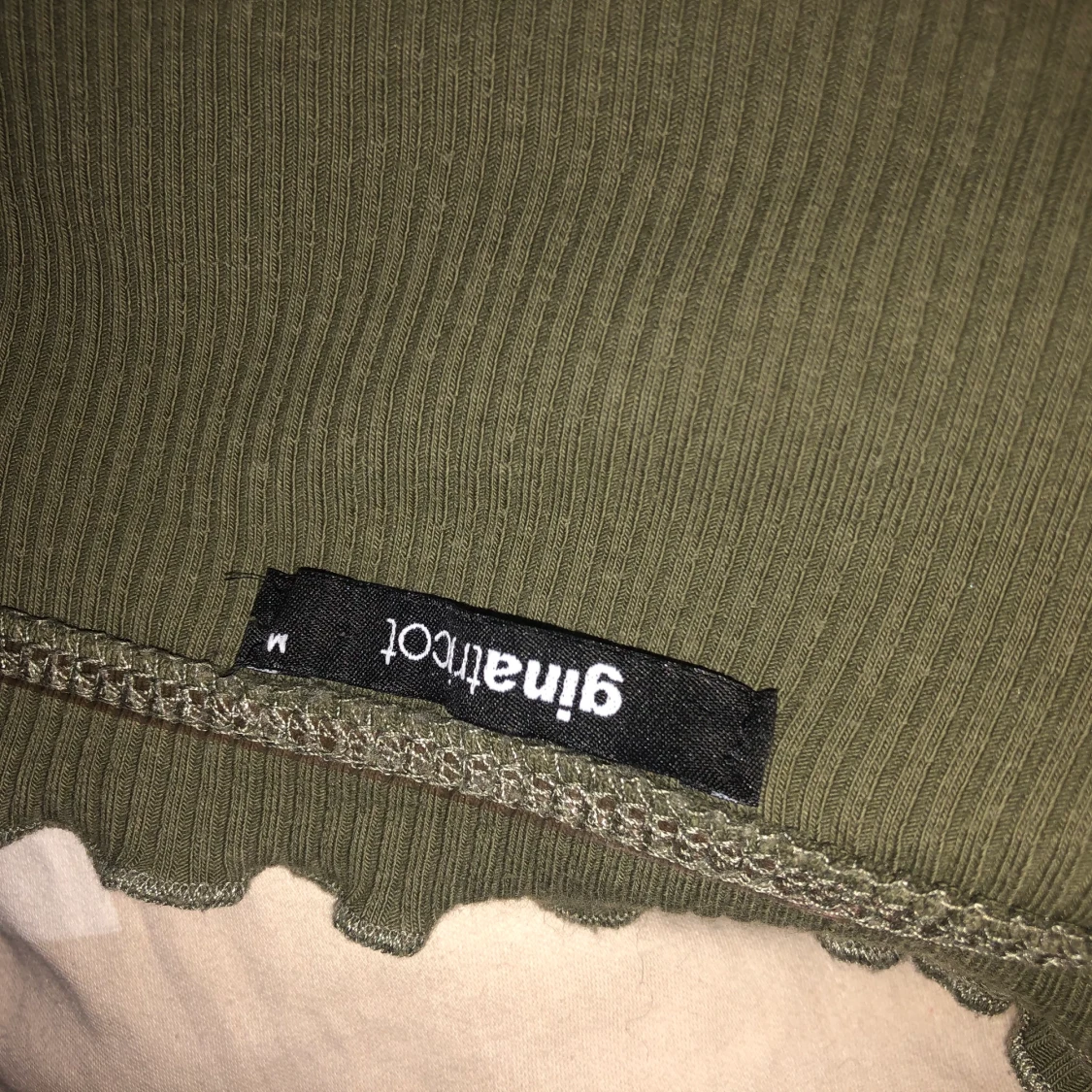 Offshoulder stl M💛 - 90