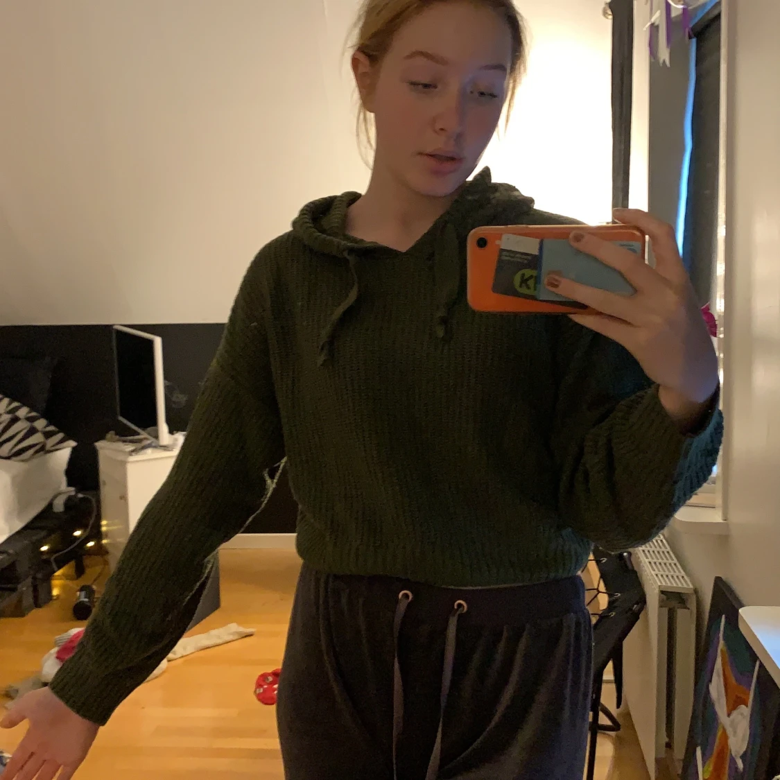 Militär grön stickad hoddie - 90