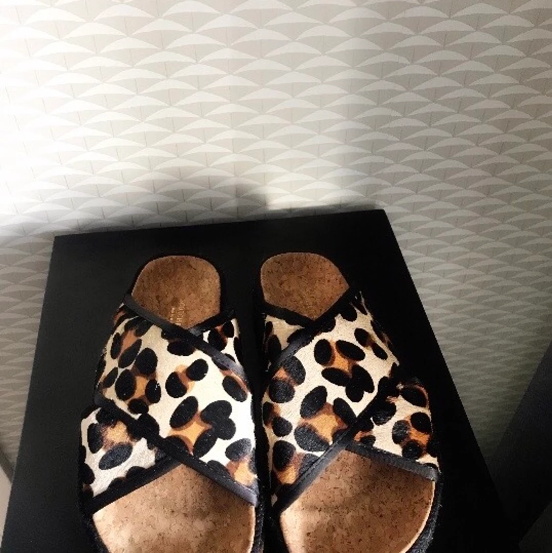 Leopardtofflor i strl 37