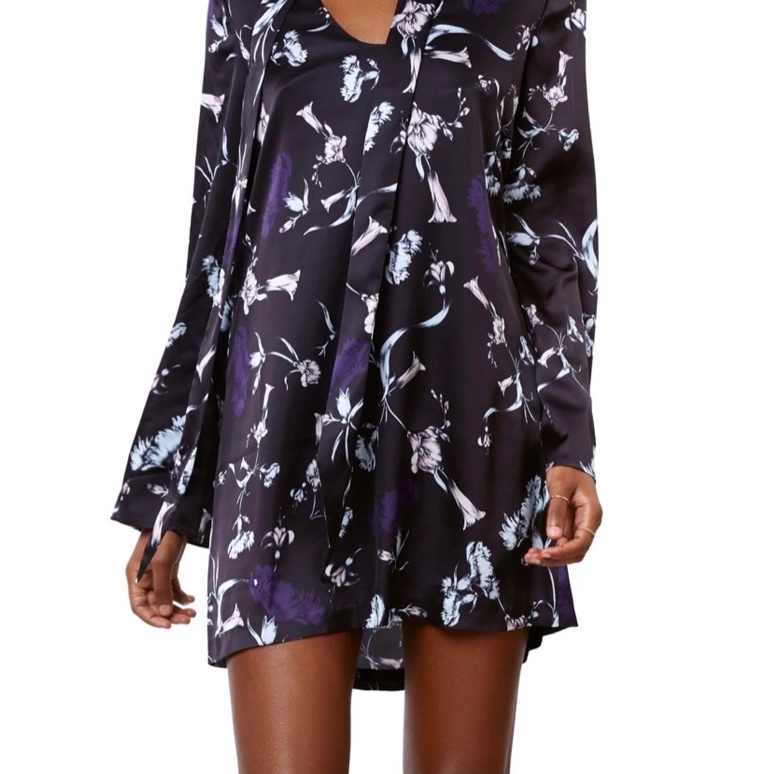 IVYREVEL satinblus 36