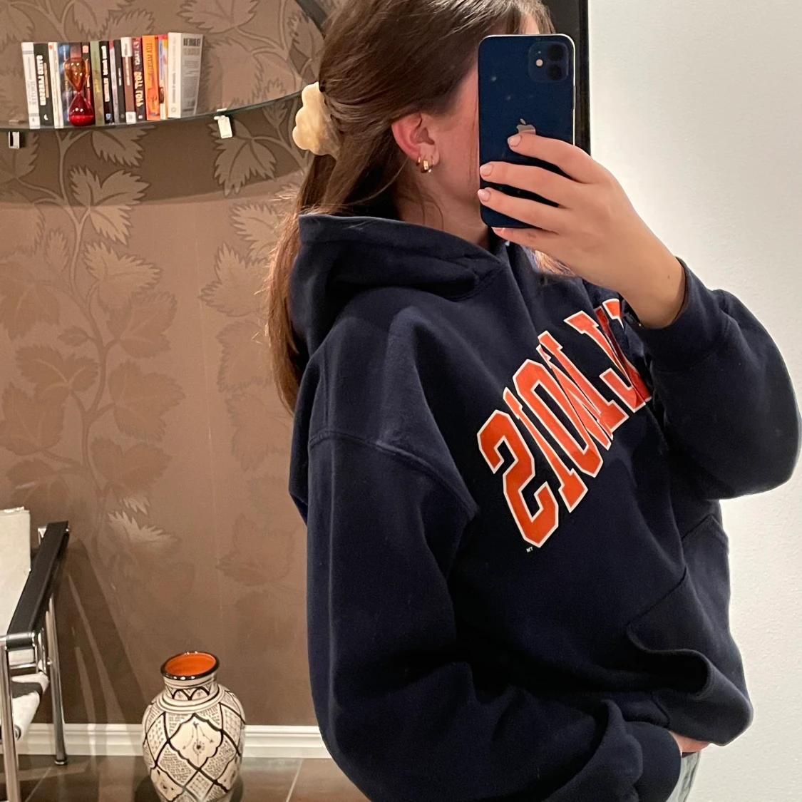 Vintage College Hoodie - 91