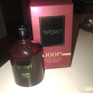 Joop wow parfym  - Säljer min joop wow parfym som är 100 ml! Kan gå ner litegrann i pris om den hämtas idag! 