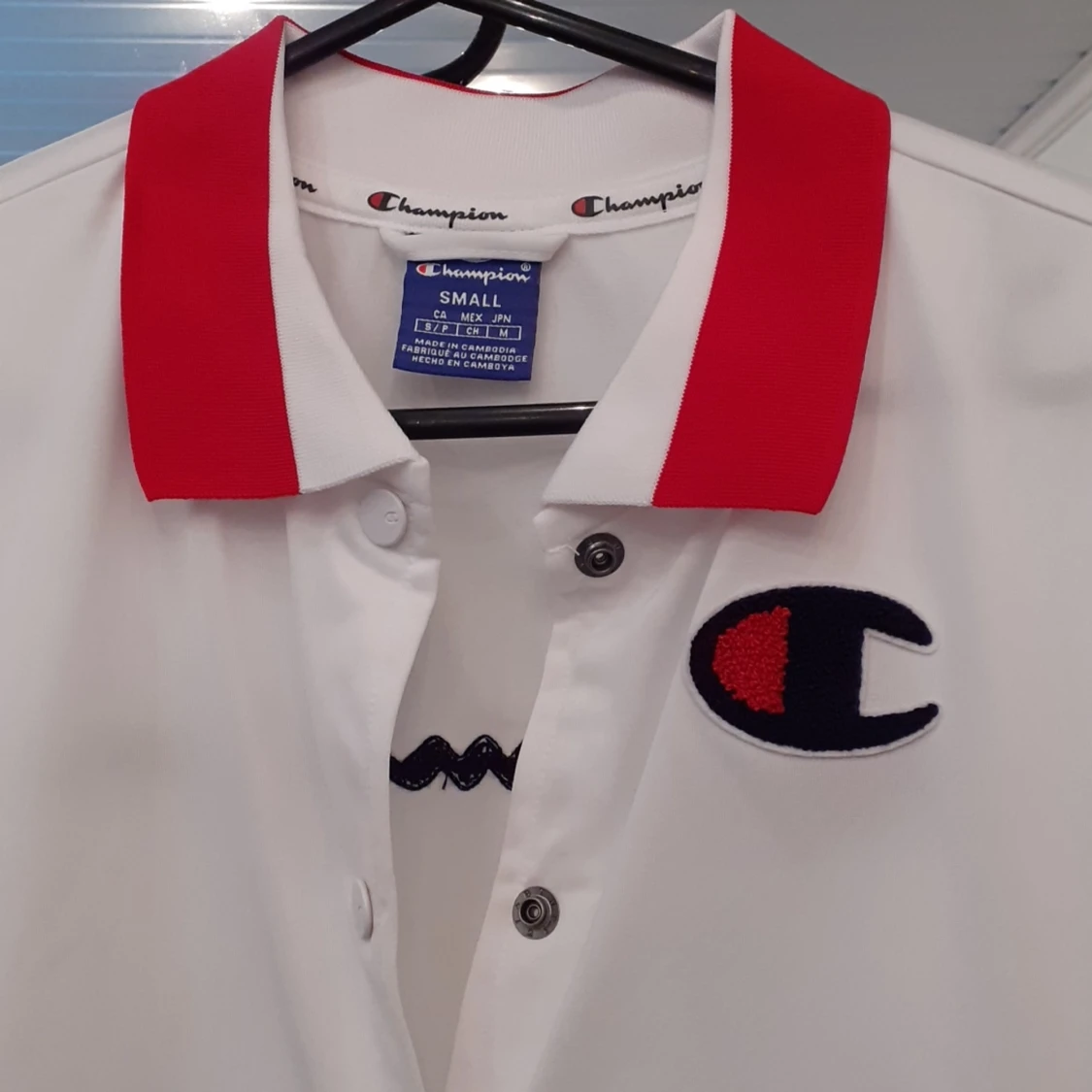 Champions tröja endast provad storlek small - 90