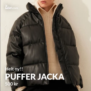 Puffer jacket - Helt splitter ny puffer jacka som köptes men var för stor:/ prislappen sitter fortfarande kvar! strlk s original pris 699. Pris kan diskuteras!