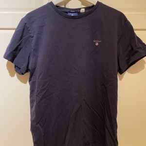 Gant Tshirt stl M - Sparsamt använd, storlek M